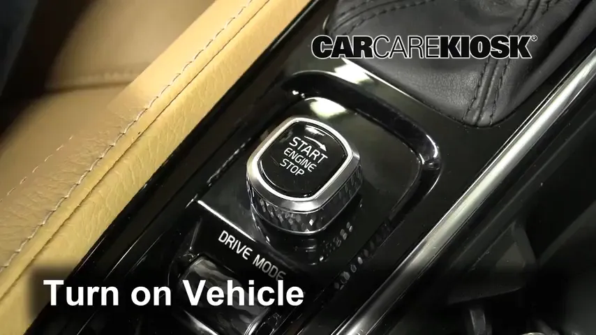 2018 Volvo XC90 T6 Momentum 2.0L 4 Cyl. Aceite Controlar nivel de aceite